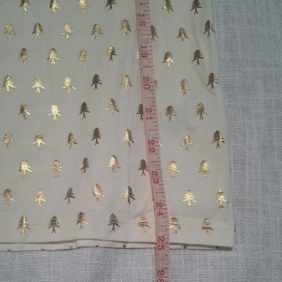 Talbots Women's White Tee with Gold Pineapple Design LP - Picture 6 of 7